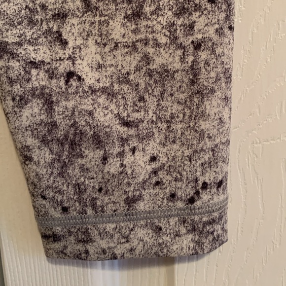 Lululemon, Speckled Wunder Leggings, size 6, EUC - Picture 7 of 13